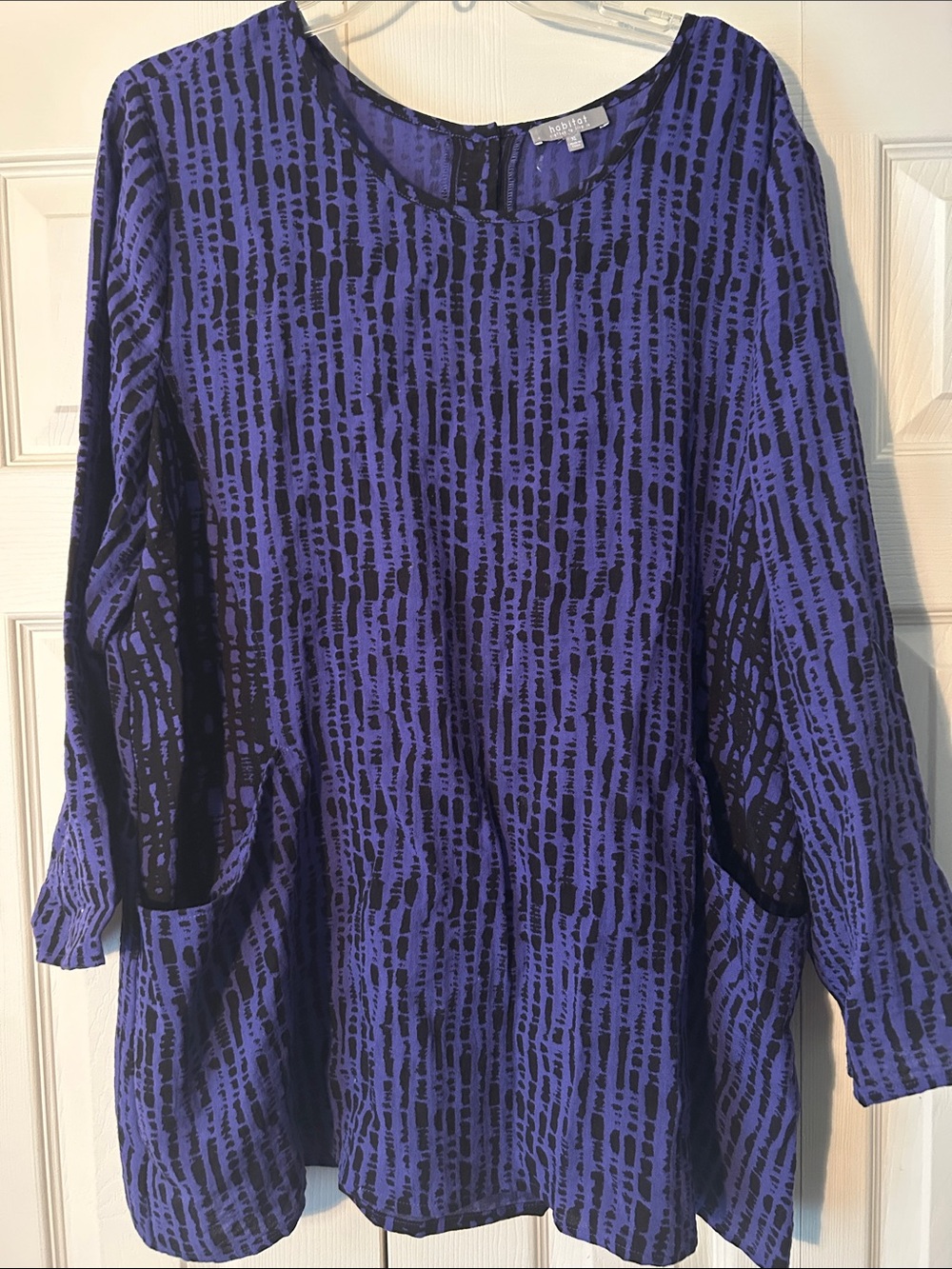 Habitat Size XL Loose and Flowy Black and Purple Abstract Stripe Tunic